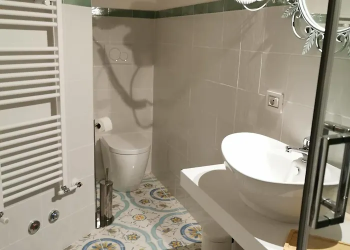 לינה וארוחת בוקר Casa Petrarca ואסטו