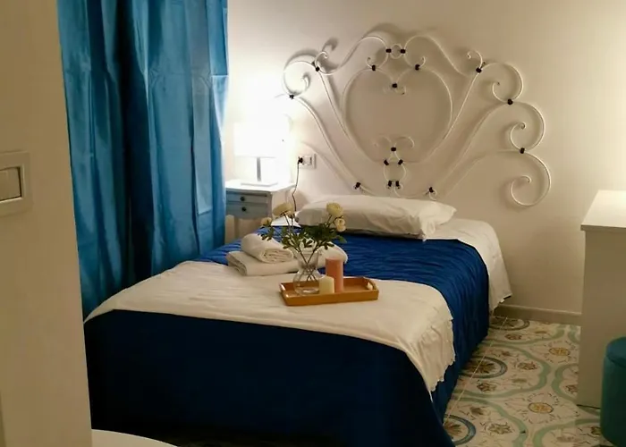 לינה וארוחת בוקר Casa Petrarca 3*